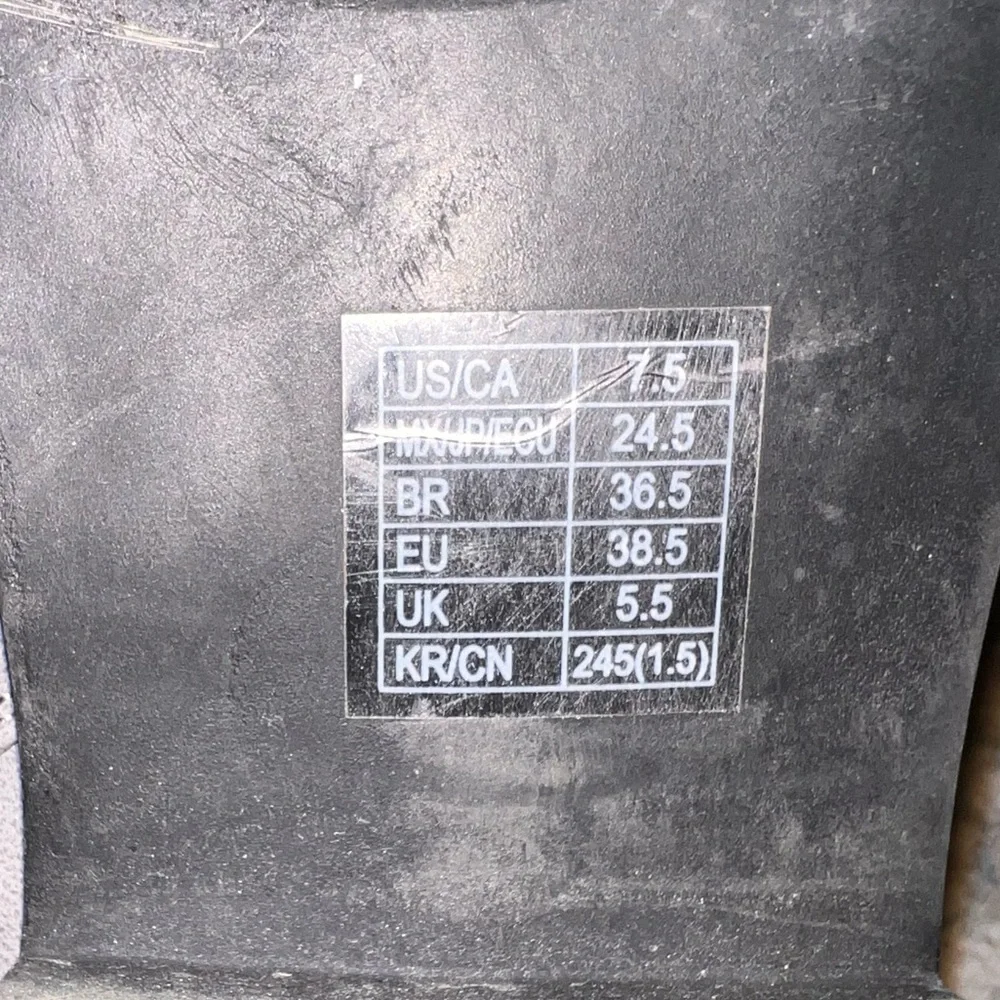 Forever 21 belted booties - Picture 4 of 6